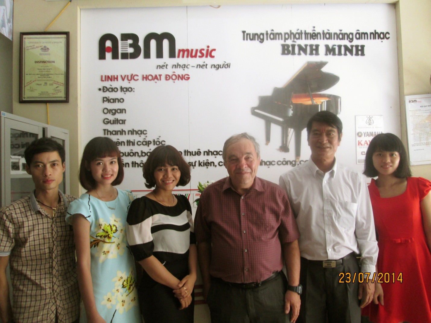 Đại diện London College of Music đến trung tâm Âm nhạc Bình Minh