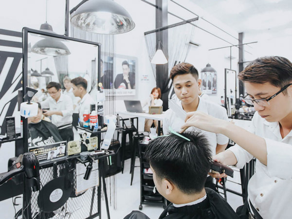 Khóa học cắt tóc nam chuyên nghiệp tại Học Viện Tóc Nam Phong BvB